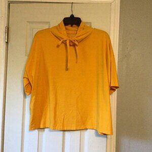 🛼 Eileen Fisher yellow funnel neck drawstring top